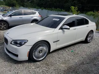 BMW 750 2015