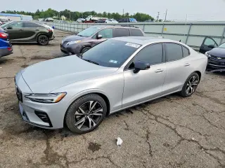 VOLVO S60 2023