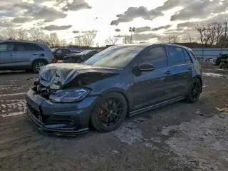 VOLKSWAGEN GTI 2021
